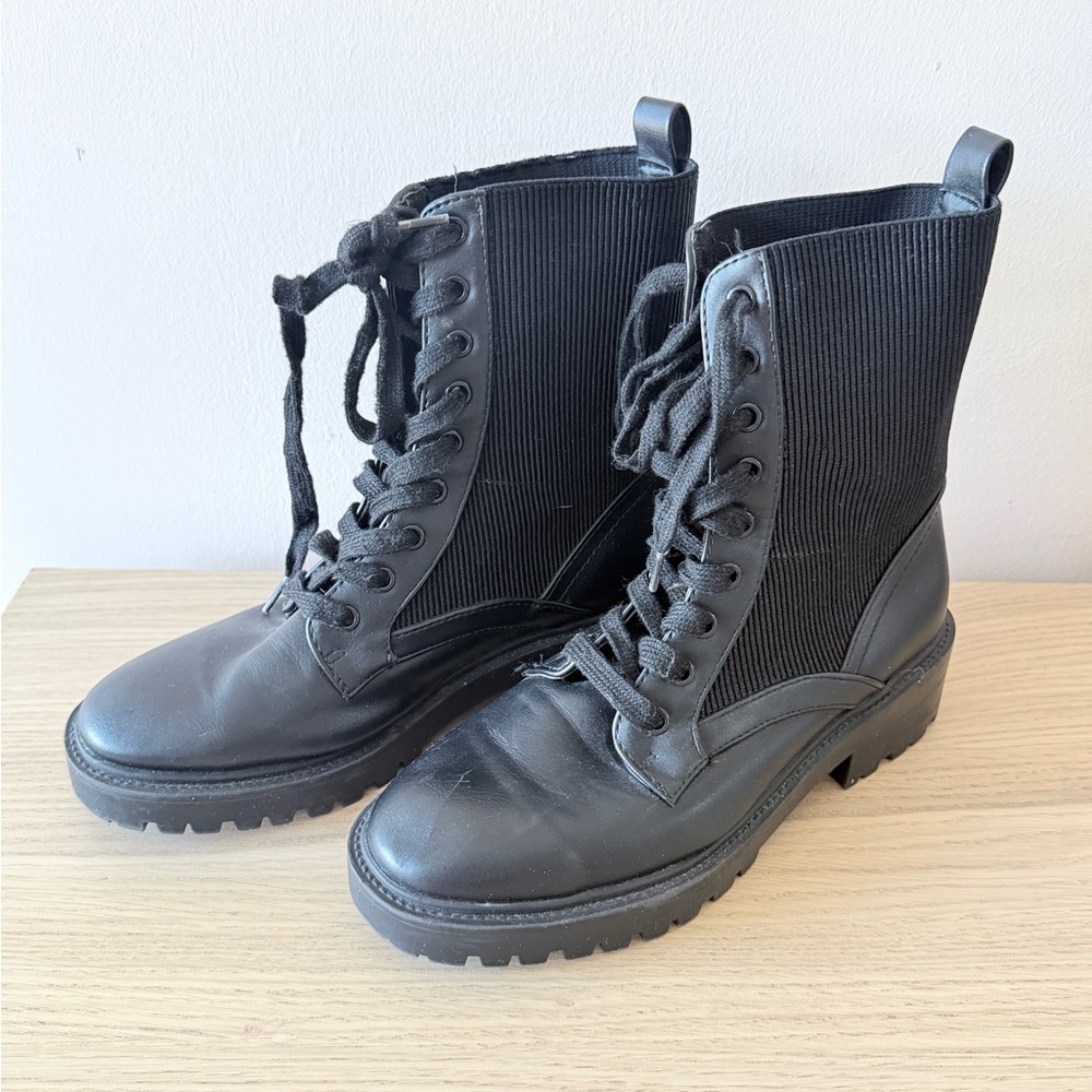 Boohoo Black Ribbed Lace-Up Combat Boots with Lug Sole